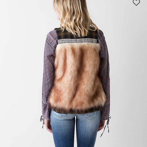 ❗️Host pick❗️ NWOT Gimmicks vest - Picture 2 of 7